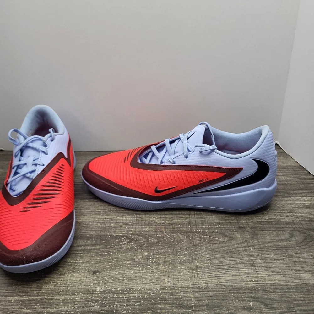 Nike phantom low